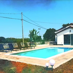 cozy-house-with-pool-near-rovinj.in-istria.net/